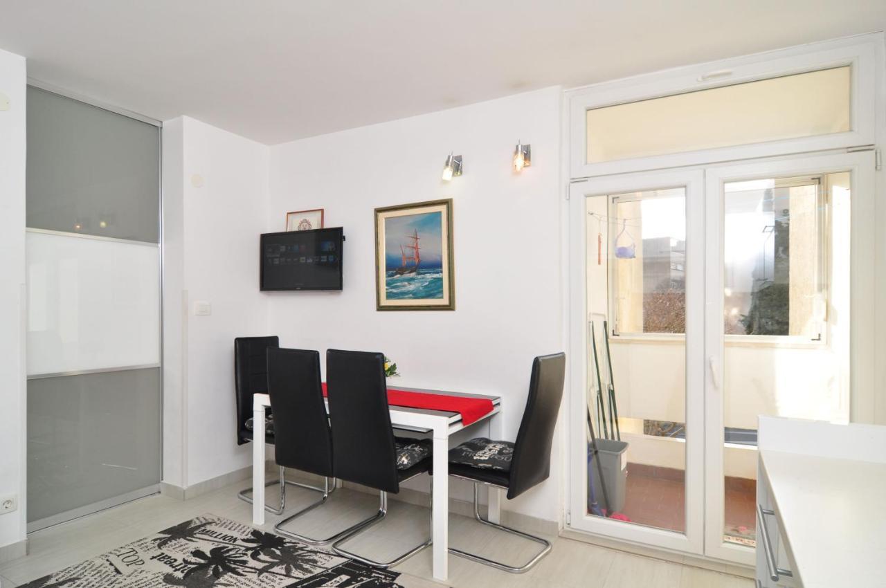Full equipped flat close to all Spalato Esterno foto